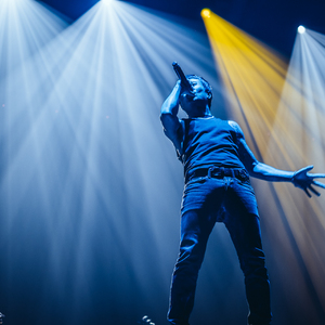 伴娘扒开腿㊙️免费视频
